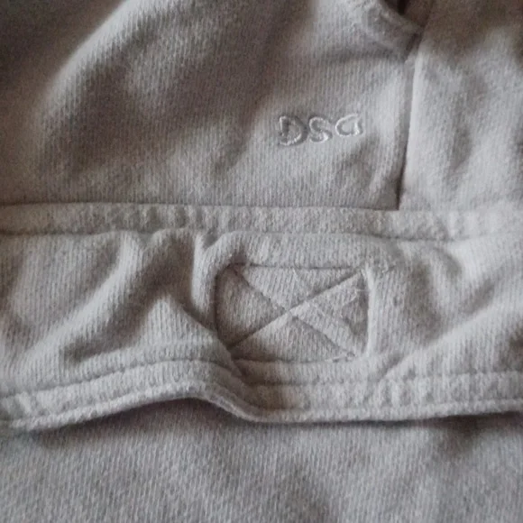 -- Off White Cargo Shorts - Picture 5 of 9